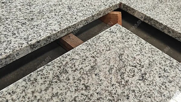 Proyecto comercial de encimeras de granito G655 Hazel White